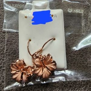 New In Package Hawaii Flower Sterling Silver Rose Gold Dangle  Earrings 1"